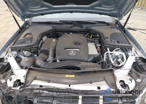 2018 Mercedes-Benz E 300 4Matic z USA, uszkodzony, nr VIN WDDZF4KB3JA385504